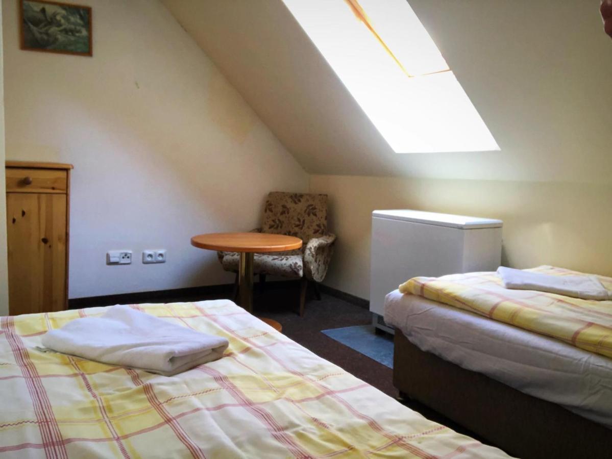 Penzion Na Pracharne Kladruby  Exteriör bild